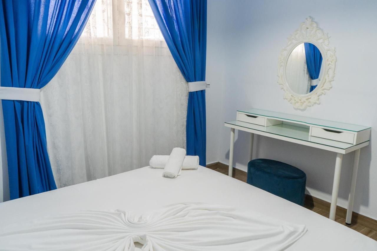 Apartment In アスプロヴァルタ エクステリア 写真